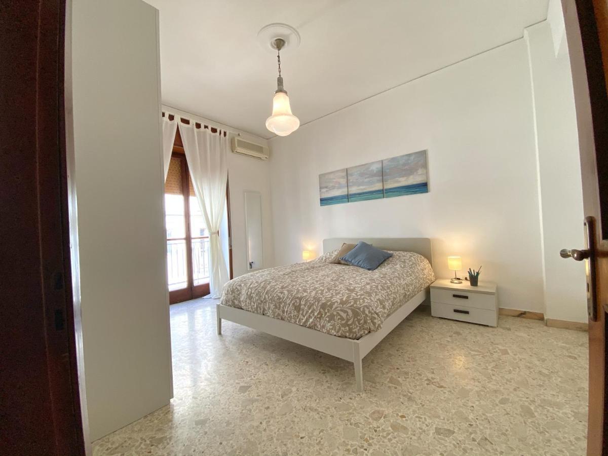 Casa Vacanze Salerno Al Corso Экстерьер фото